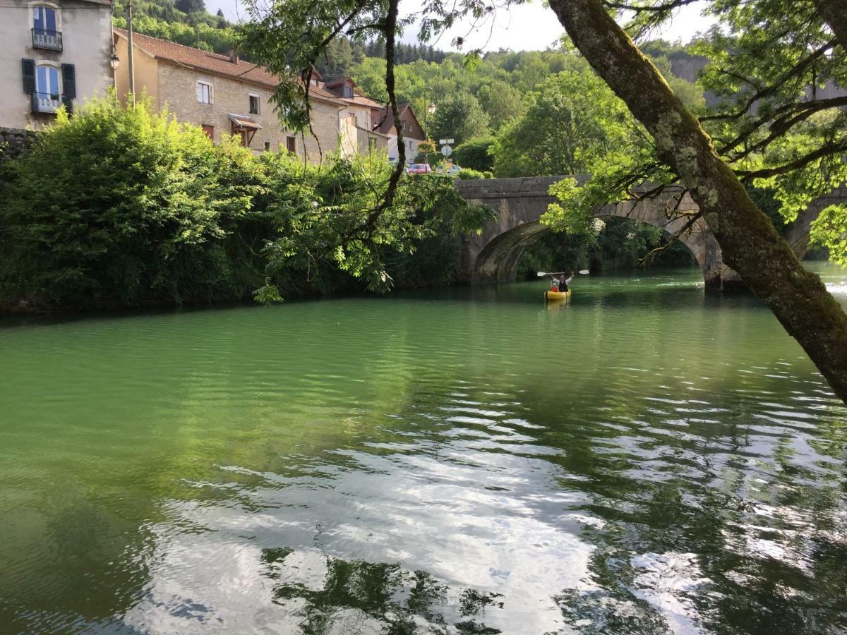 Gîte sur Loue Ornans Extérieur photo
